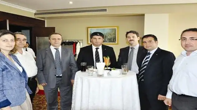 VAN DEPREMİ ELE ALINDI